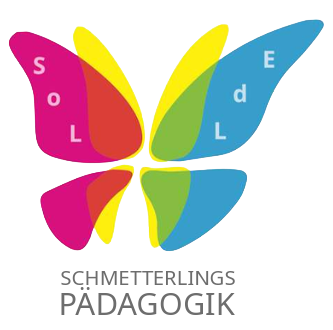 EIne bunte Grafik zeigt einen Schmetterling - das Logo der Schmetterlingspädagogik.
